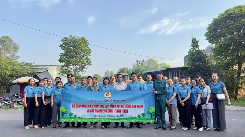 CĐCS Trường THCS Hiệp An Tham Gia Trồng Cây Xanh “Vườn Cây Công Đoàn”